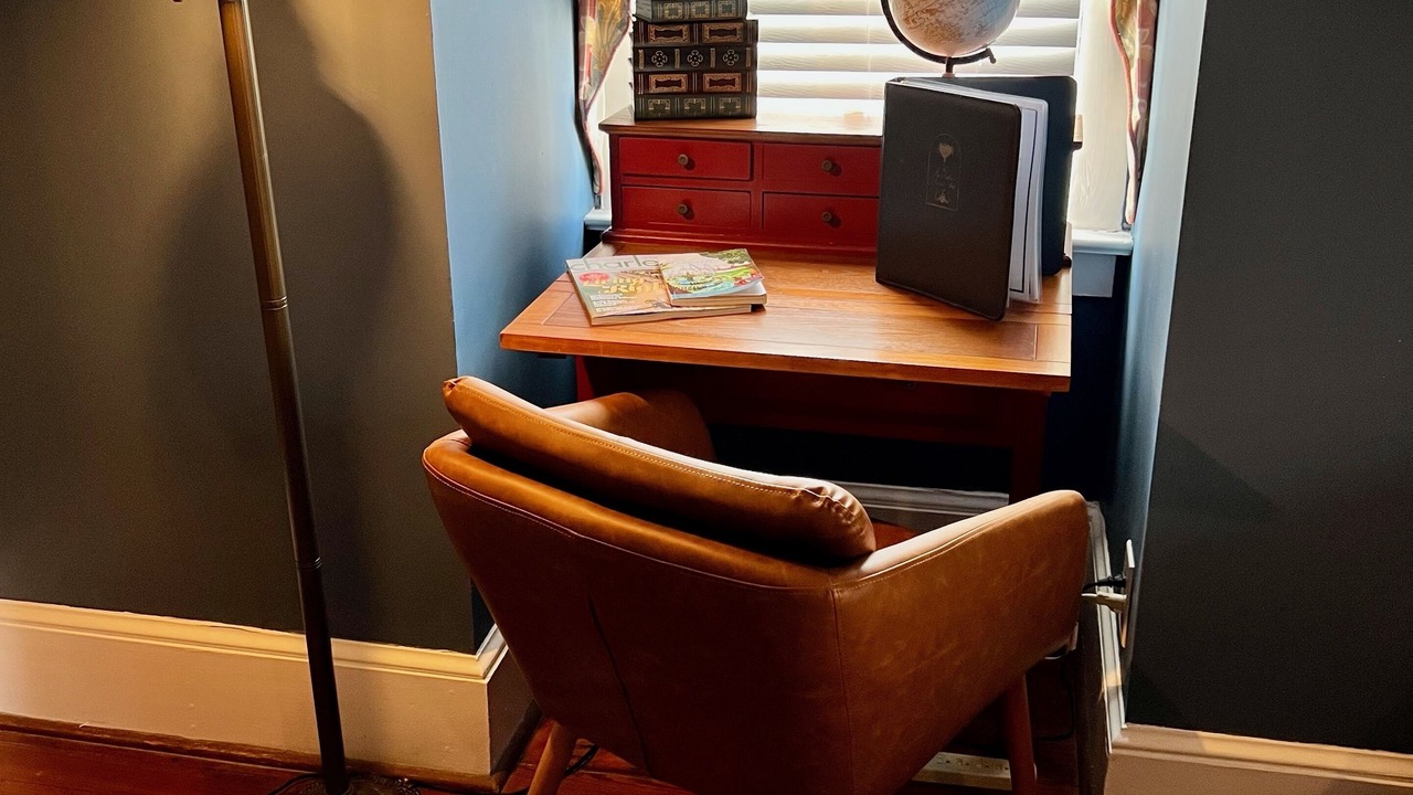 Photo of Bedroom in Charleston Historic District