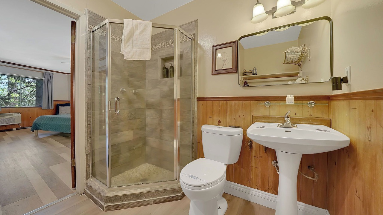 Photo of Bathroom in Fish Camp