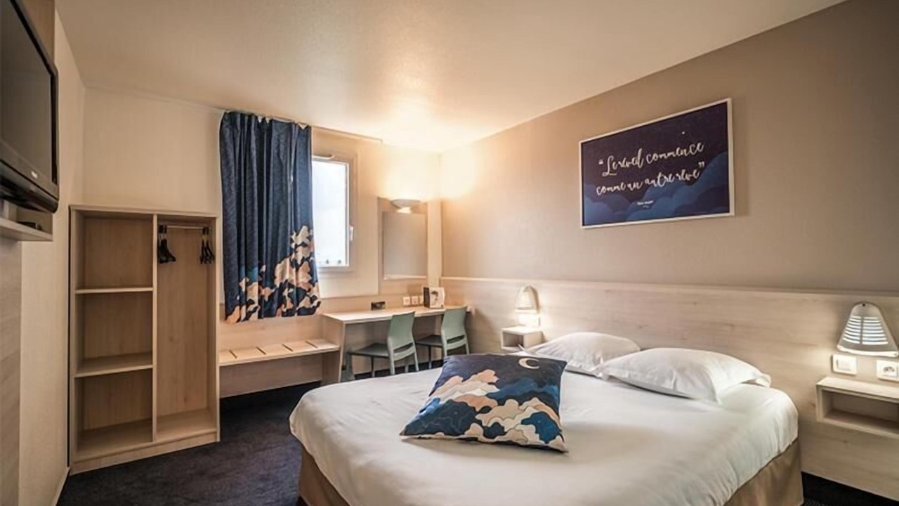 Photo of Bedroom in Riom