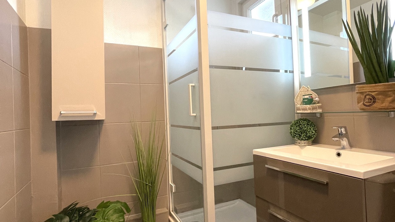 Photo of Bathroom in Bleriot-Plage