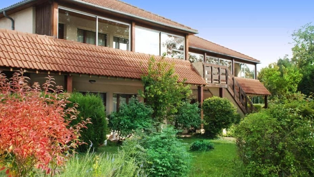 Photo of Outdoor in Anet