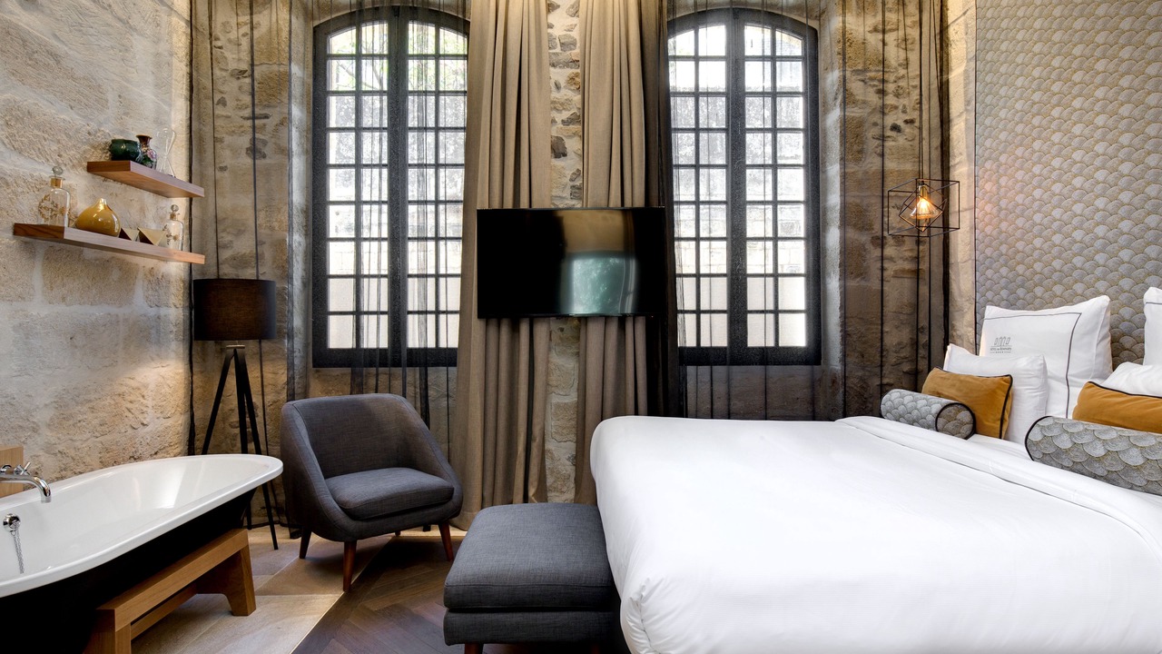Photo of Bedroom in Aigues-Mortes Medieval City