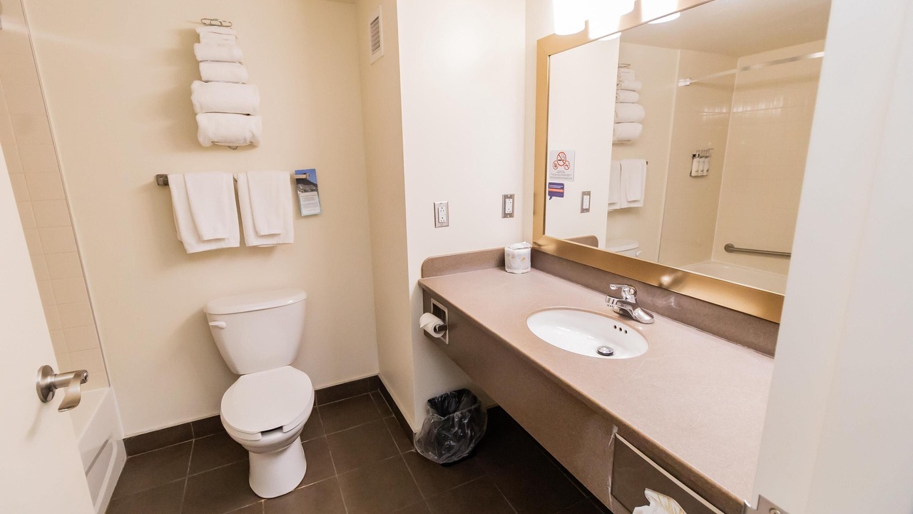 Photo of Bathroom in Deer Lake