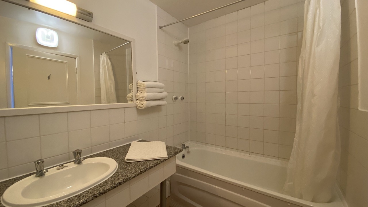 Photo of Bathroom in Idle