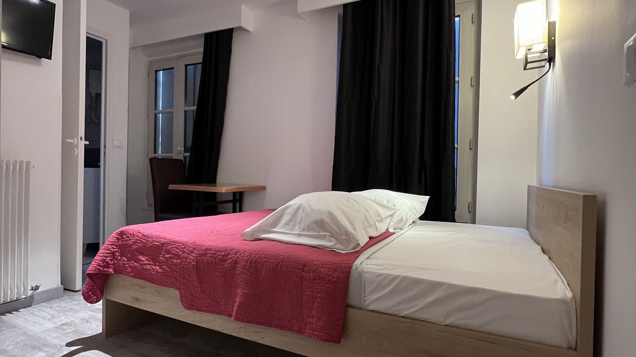 Photo of Bedroom in Fontainebleau