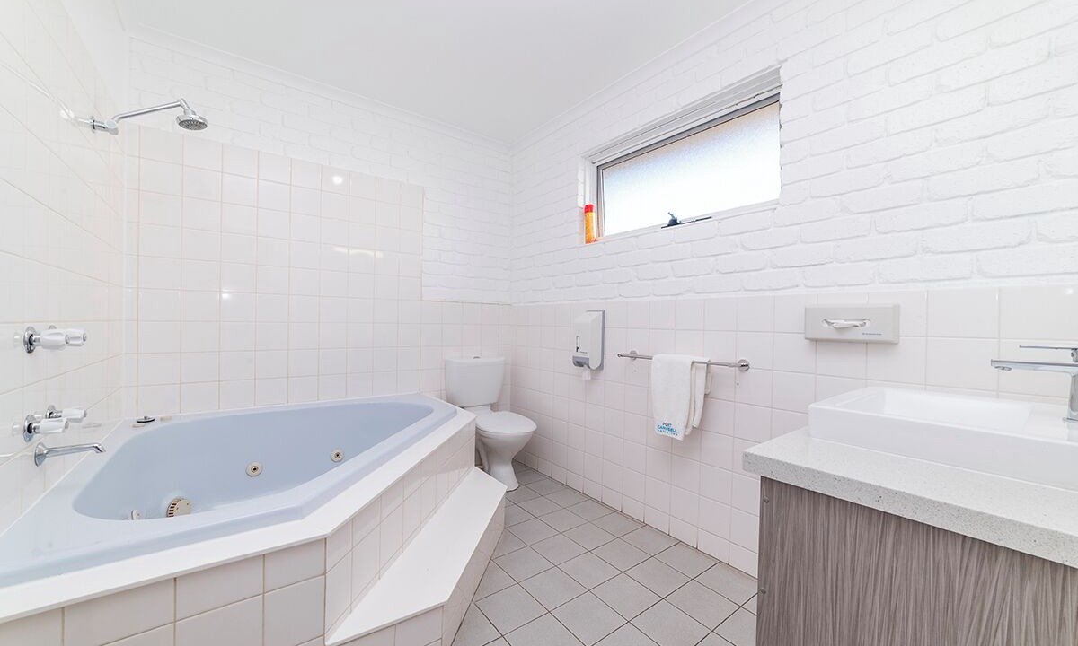 Photo of Bathroom in Port Campbell
