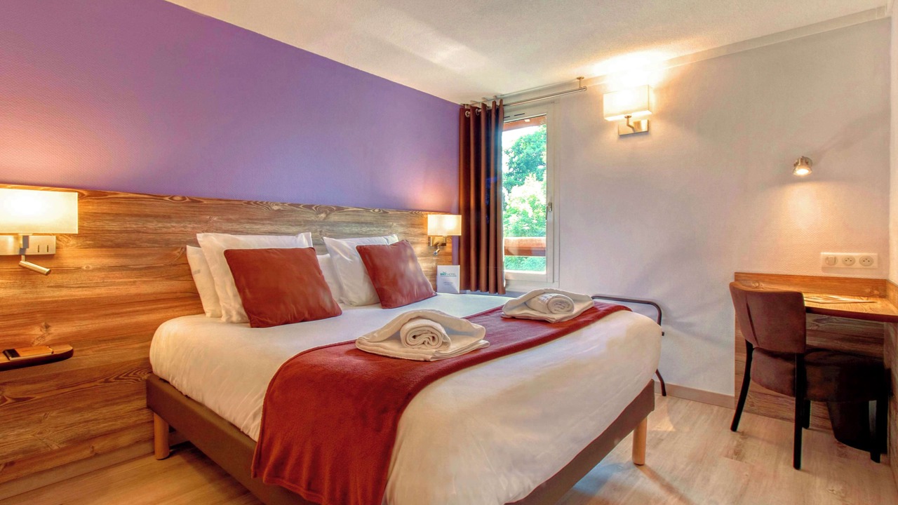 Photo of Bedroom in Lons