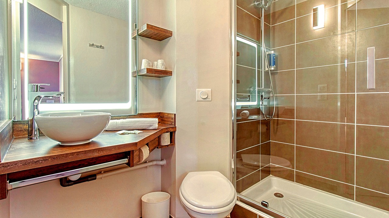 Photo of Others in Lons