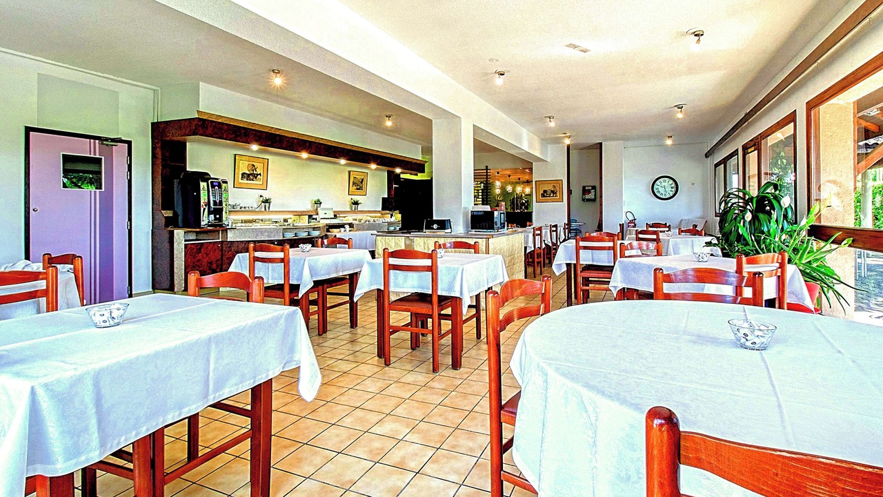 Photo of Others in Lons