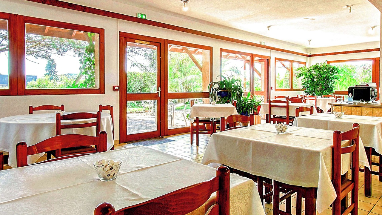 Photo of Others in Lons