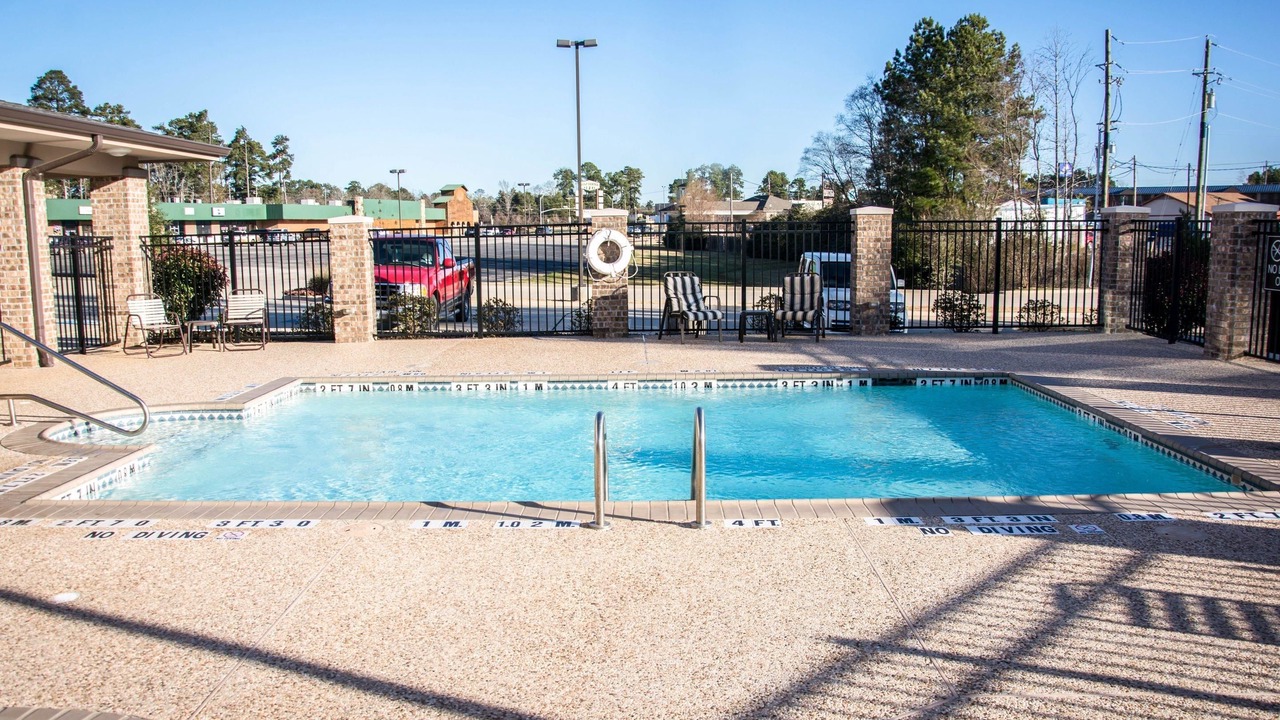 Photo of Outdoor in Center