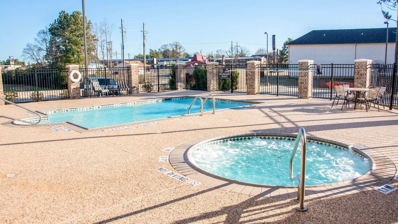 Photo of Outdoor in Center