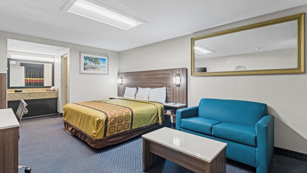 Photo of Bedroom in Rogers
