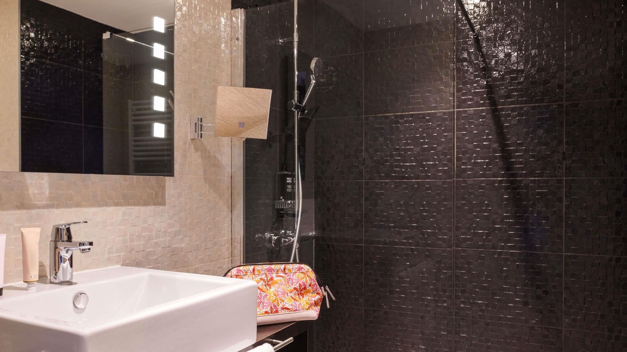 Photo of Bathroom in Saint-Herblain