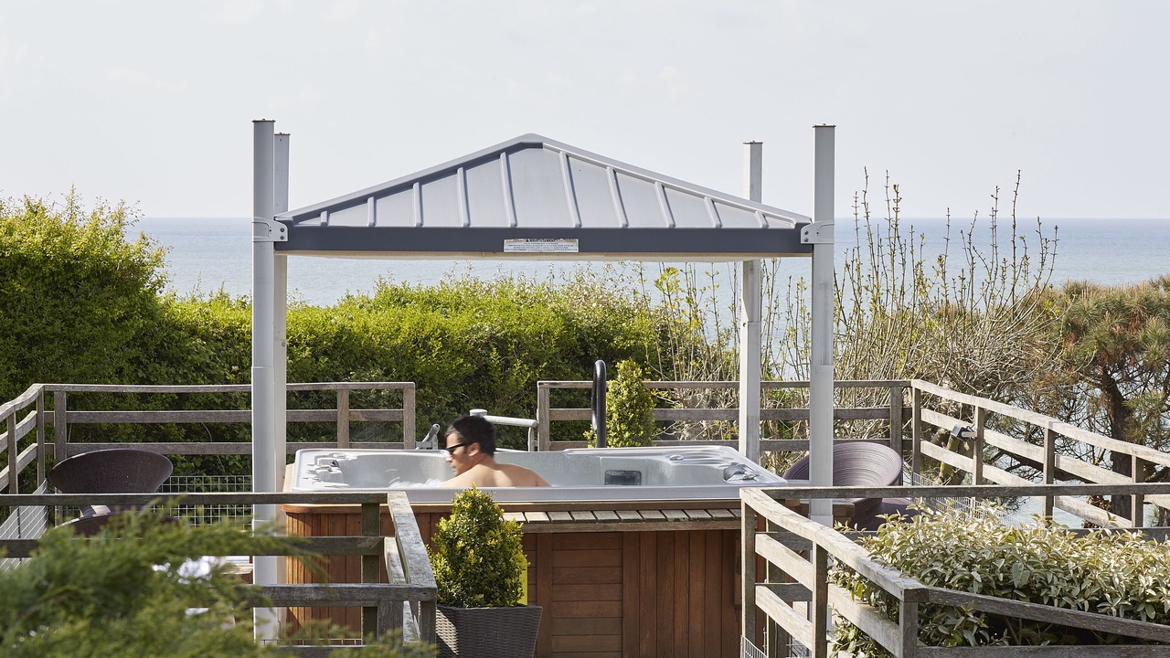 Photo of Others in Ault