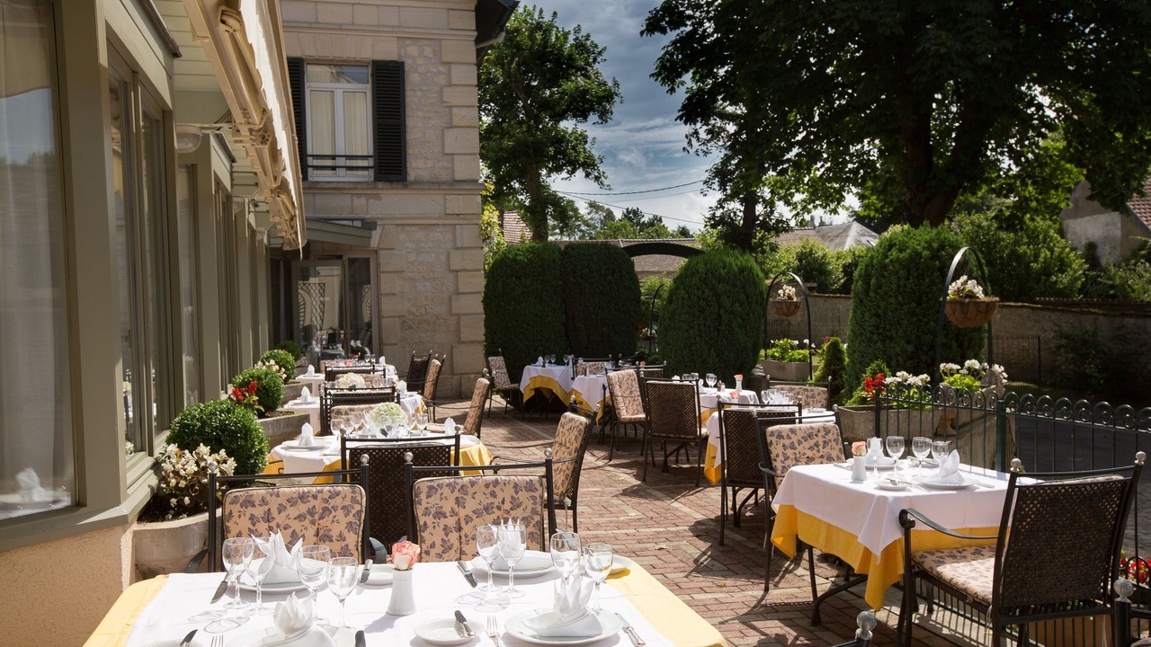 Photo of Others in Orry-la-Ville