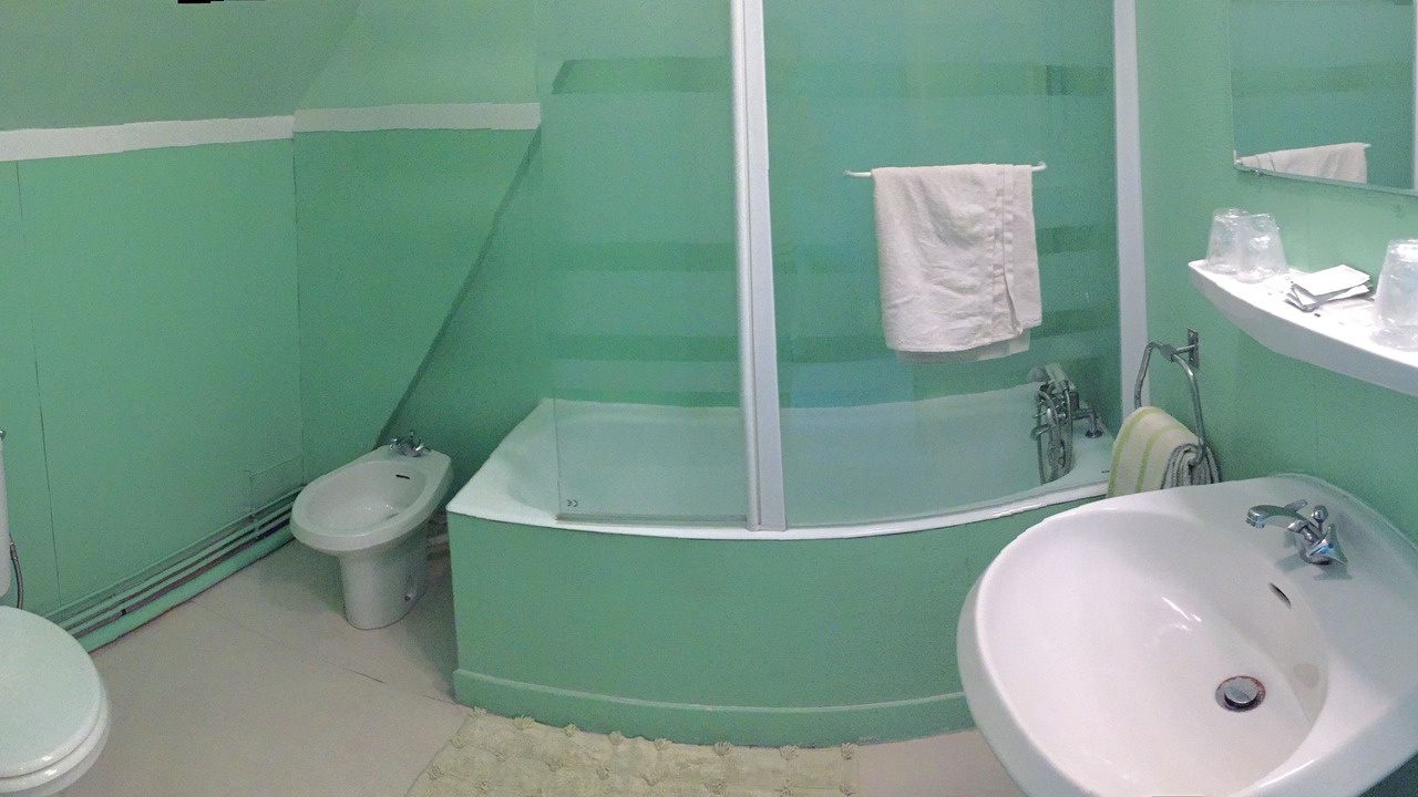 Photo of Bathroom in Pontacq
