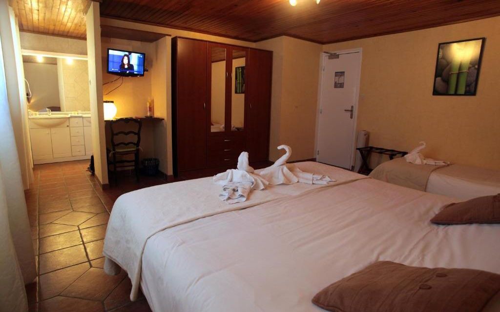 Photo of Bedroom in Saint-Chinian