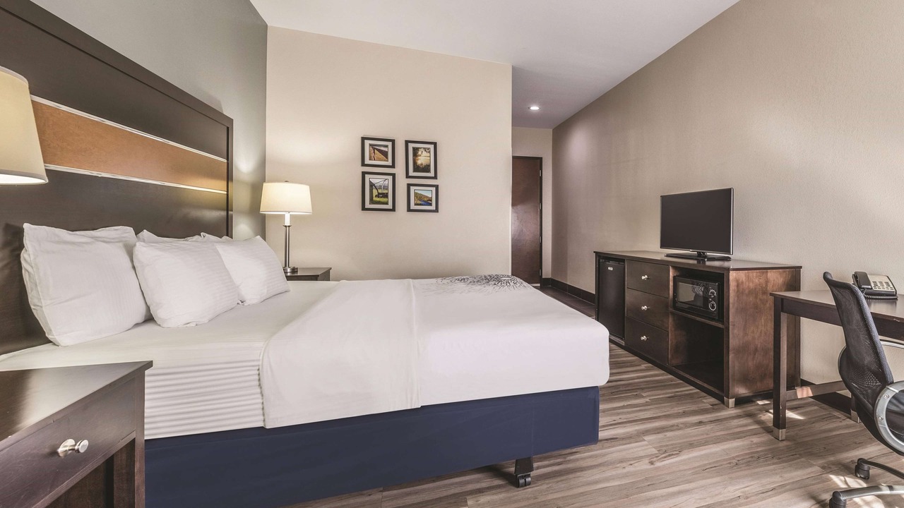 Photo of Bedroom in Catoosa