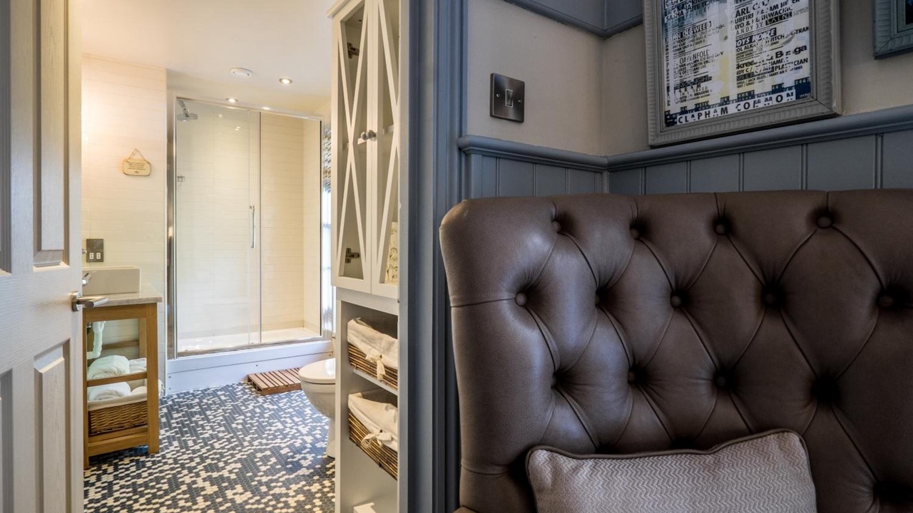 Photo of Others in Clapham