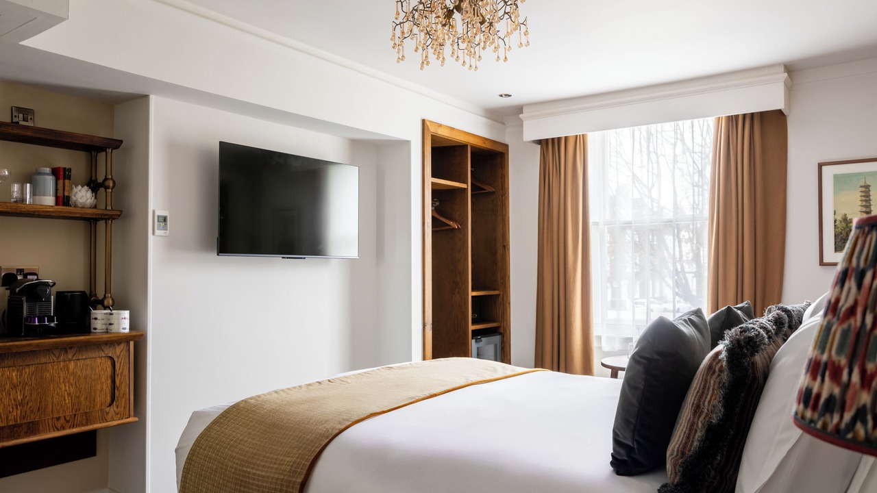 Photo of Bedroom in Kew