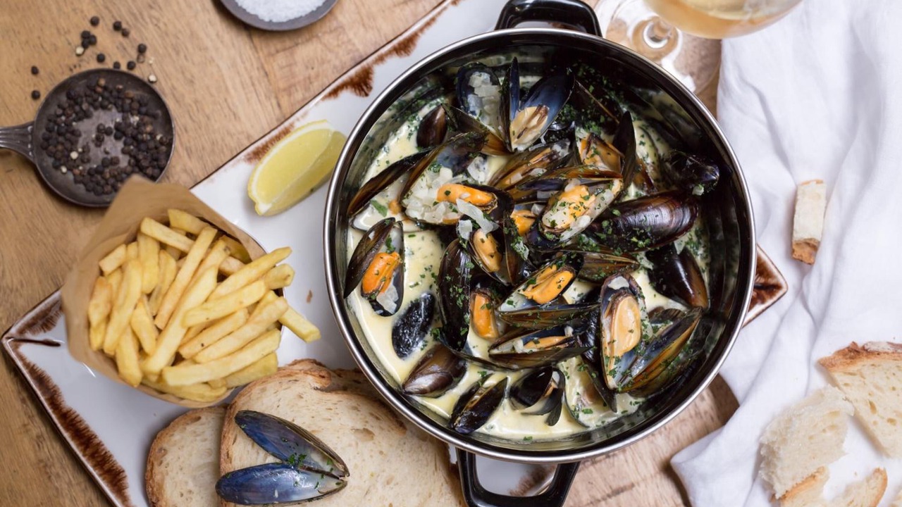 Photo of Others in Kew