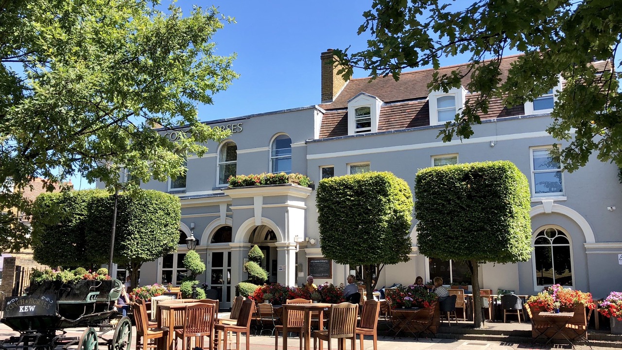 Photo of Outdoor in Kew