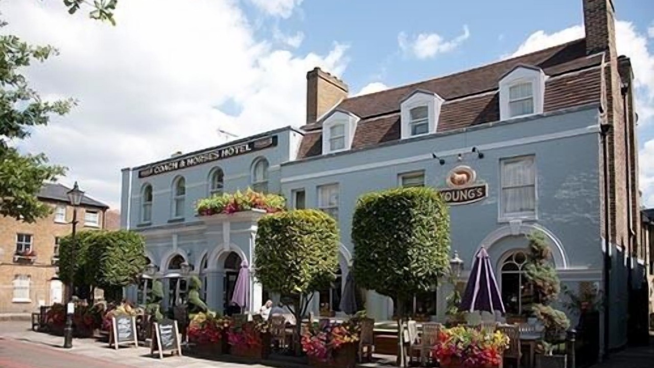 Photo of Outdoor in Kew