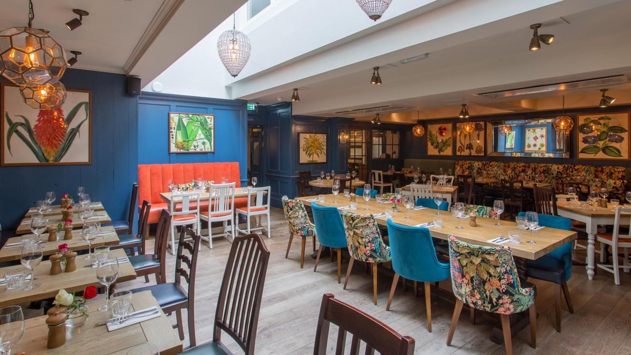 Photo of Others in Kew