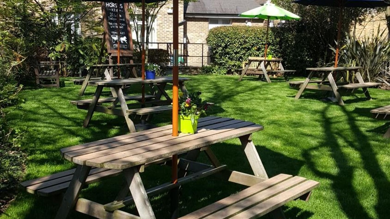 Photo of Outdoor in Kew