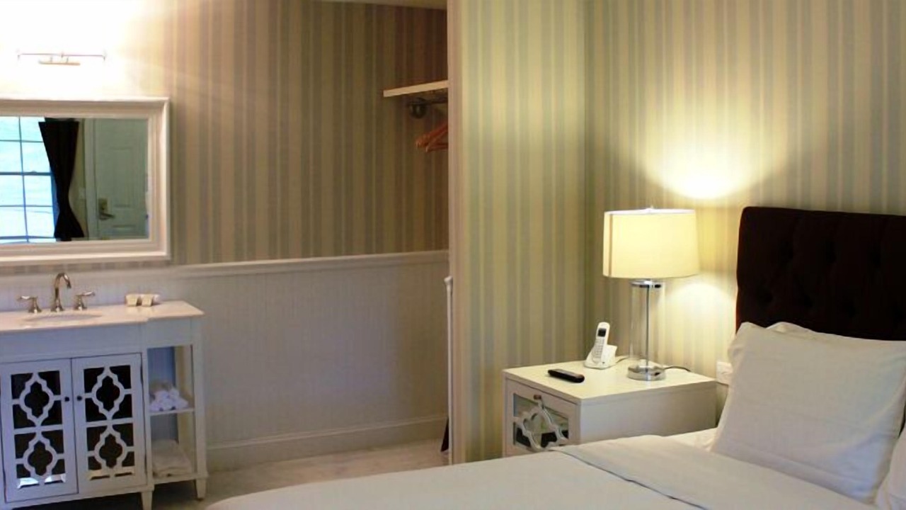 Photo of Others in Woodbury