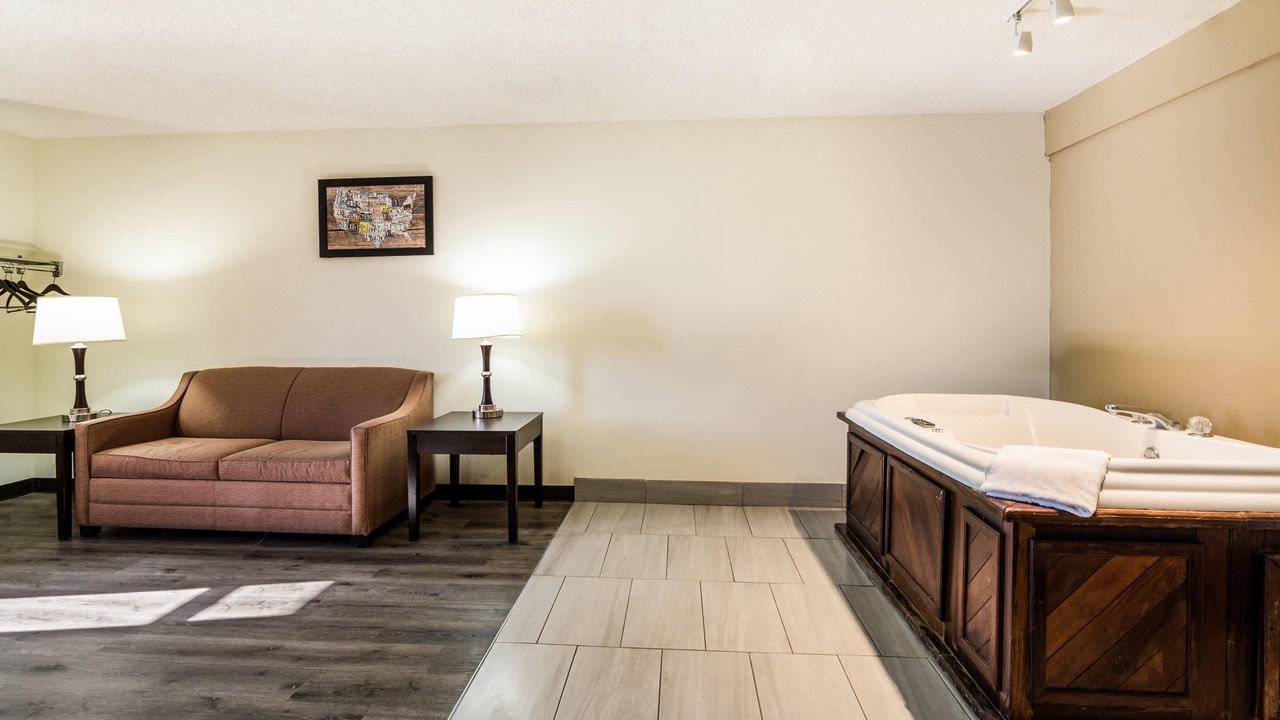 Photo of Bedroom in Glade Spring