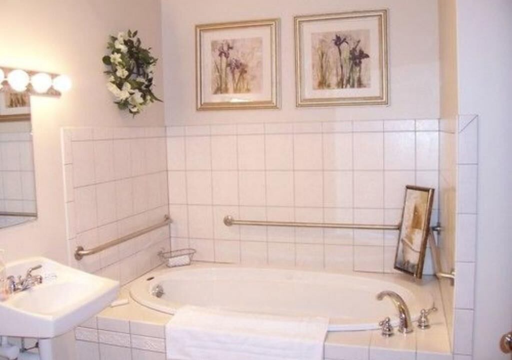 Photo of Bathroom in Clarks Summit