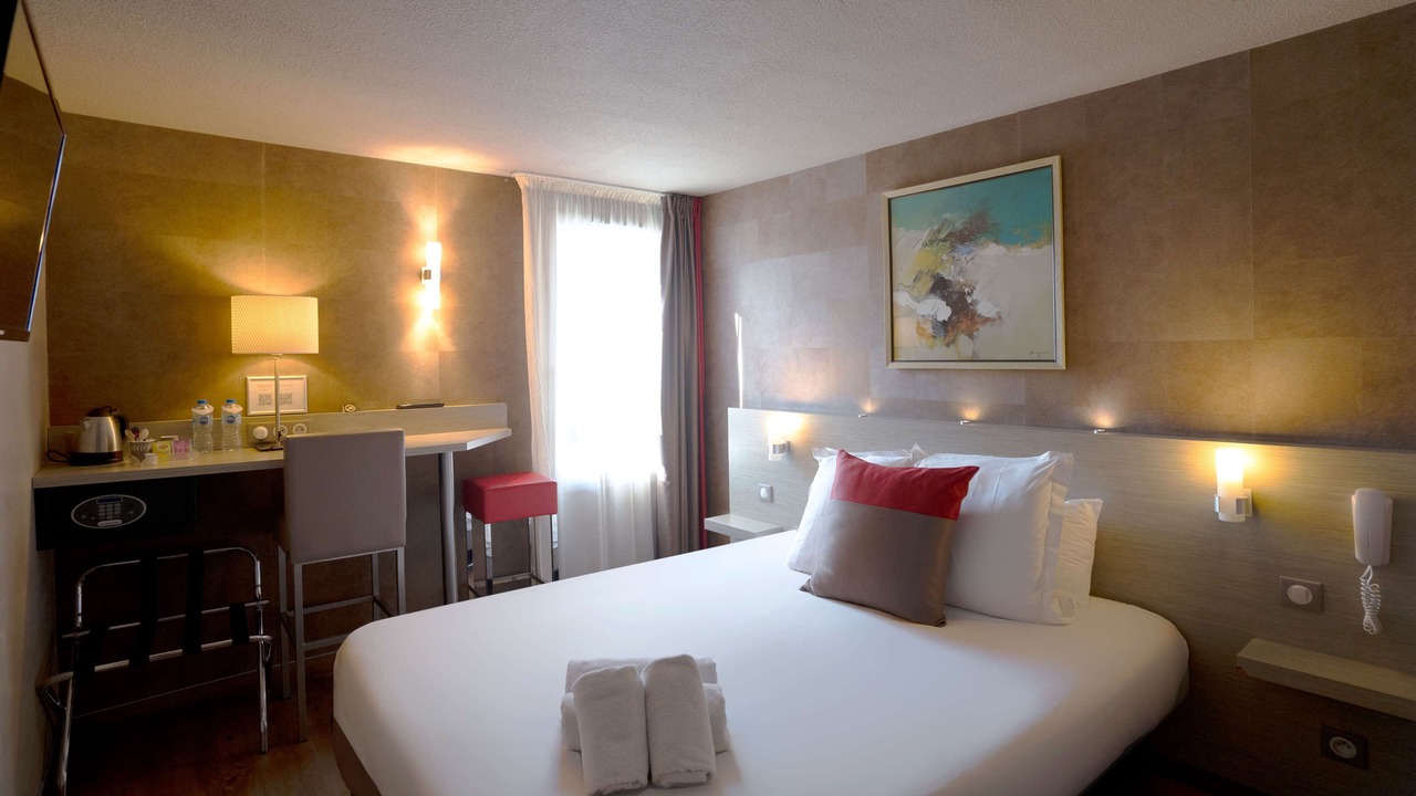 Photo of Bedroom in Maubeuge