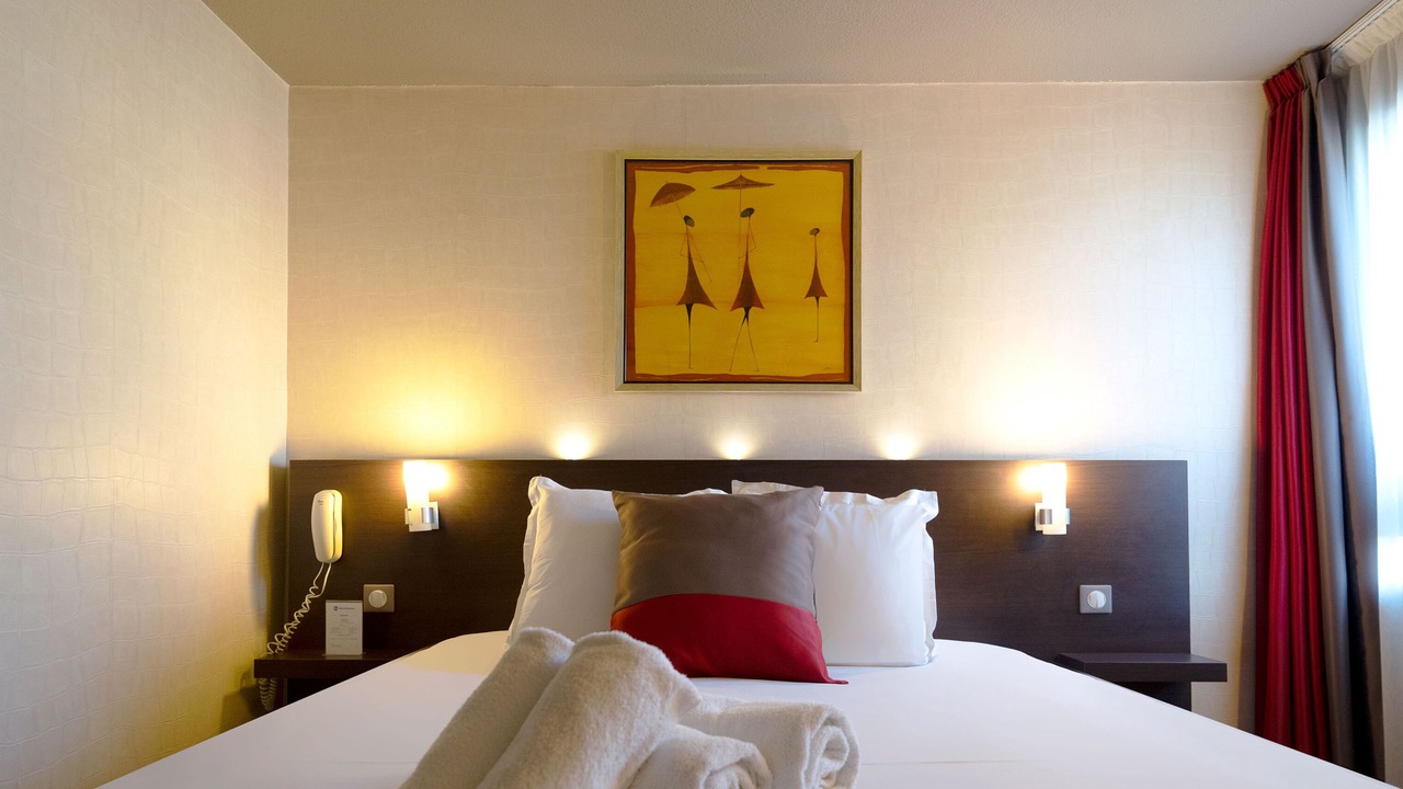 Photo of Bedroom in Maubeuge