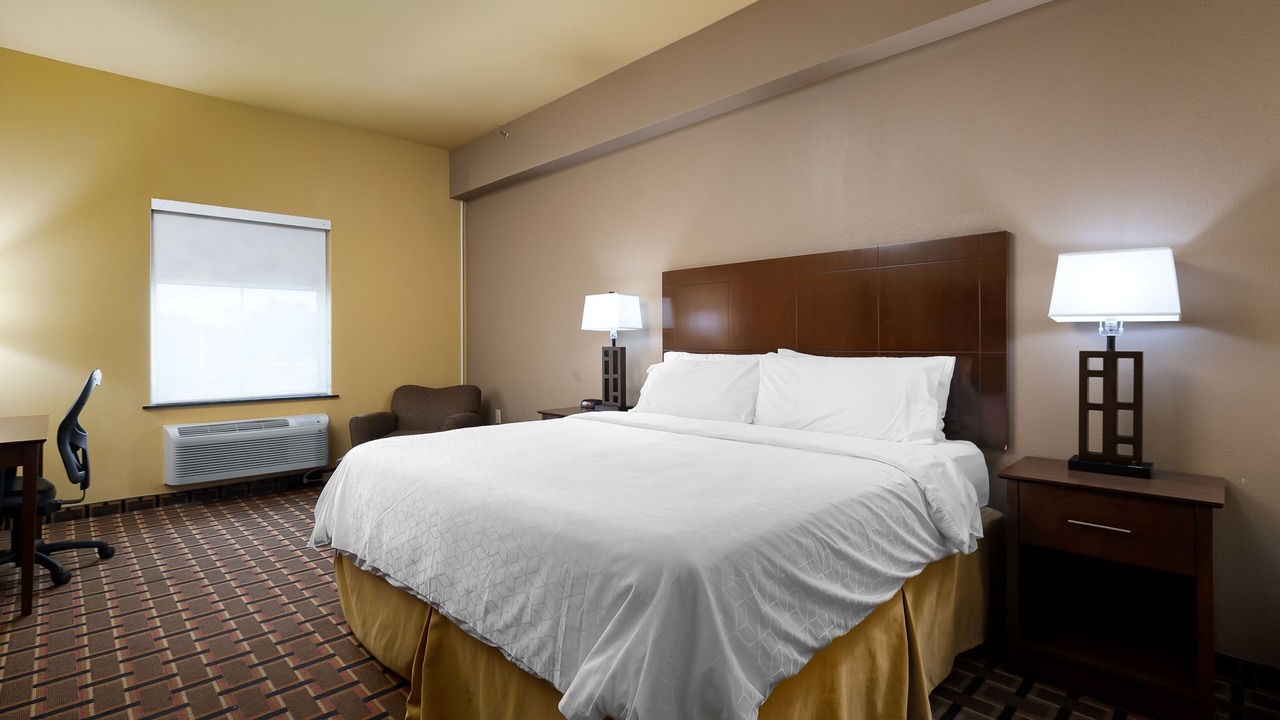 Photo of Bedroom in George West
