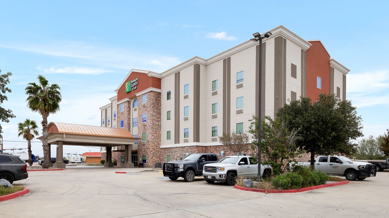 Photo of Outdoor in George West