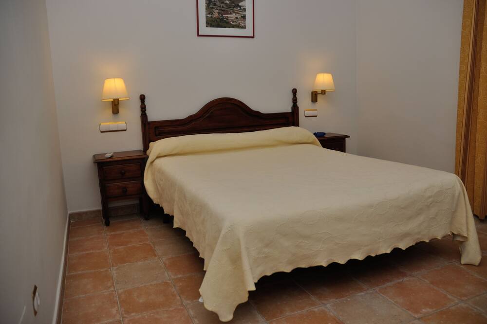 Photo of Bedroom in Almoguera