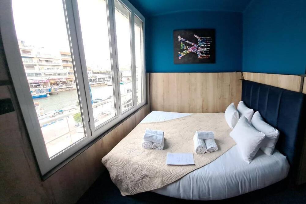 Photo of Bedroom in Palavas-les-Flots