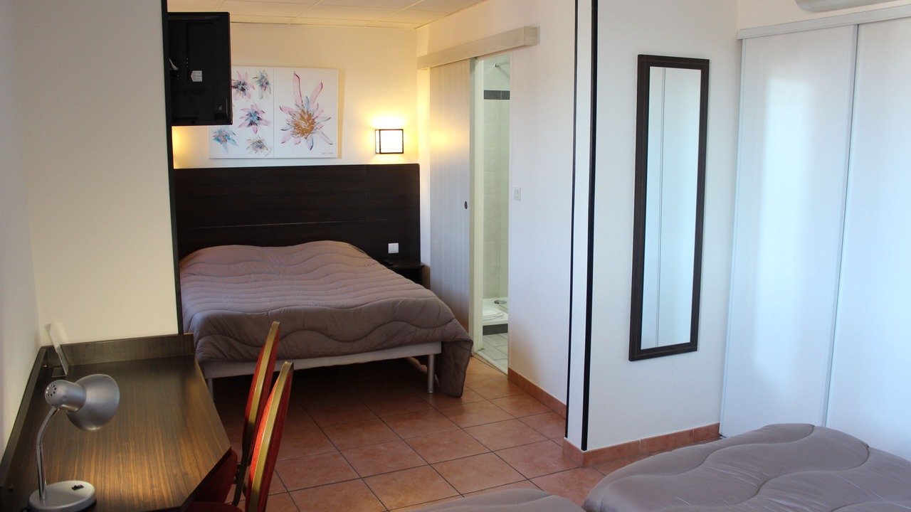 Photo of Bedroom in Chateauneuf-les-Martigues