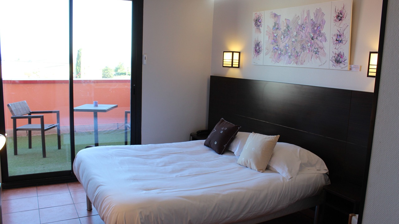 Photo of Bedroom in Chateauneuf-les-Martigues