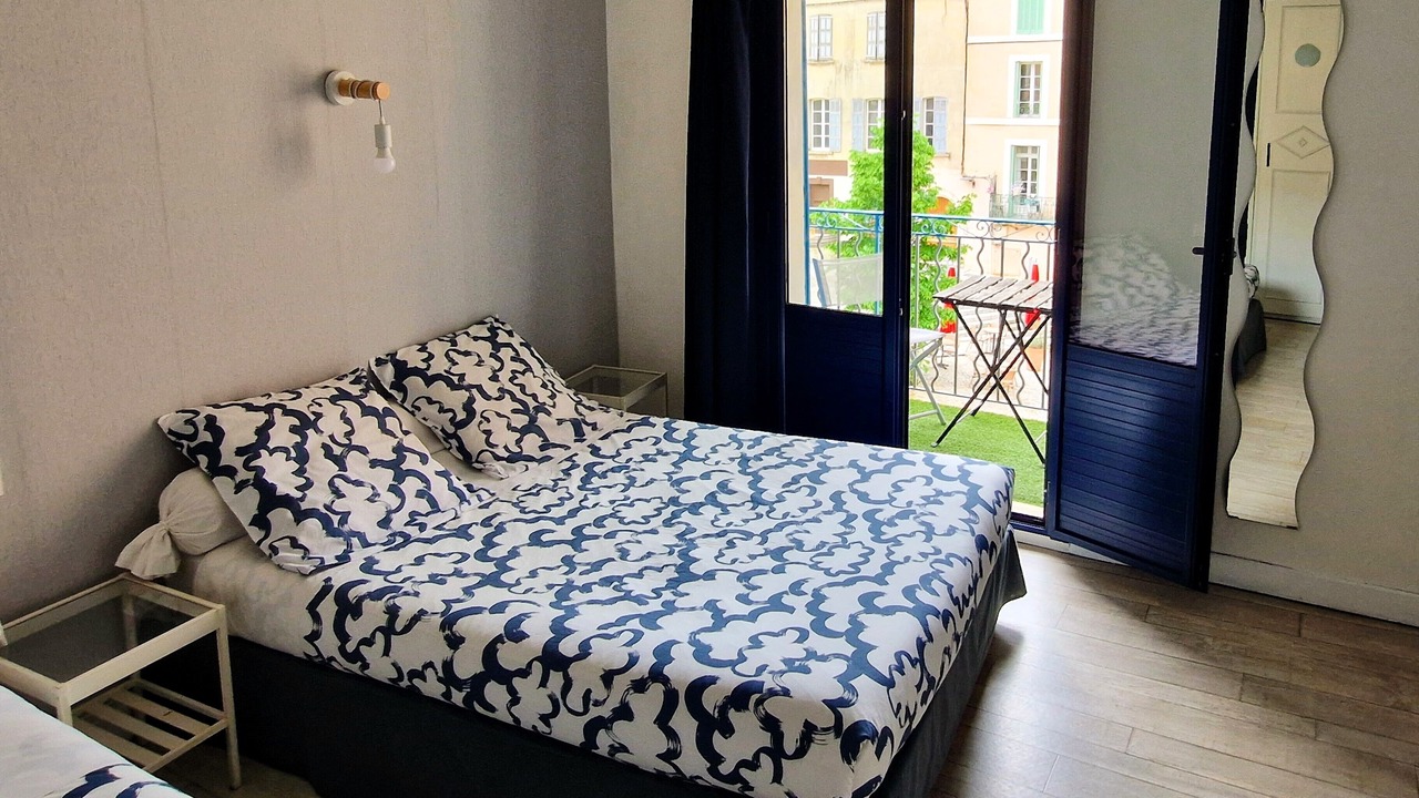 Photo of Bedroom in Apt