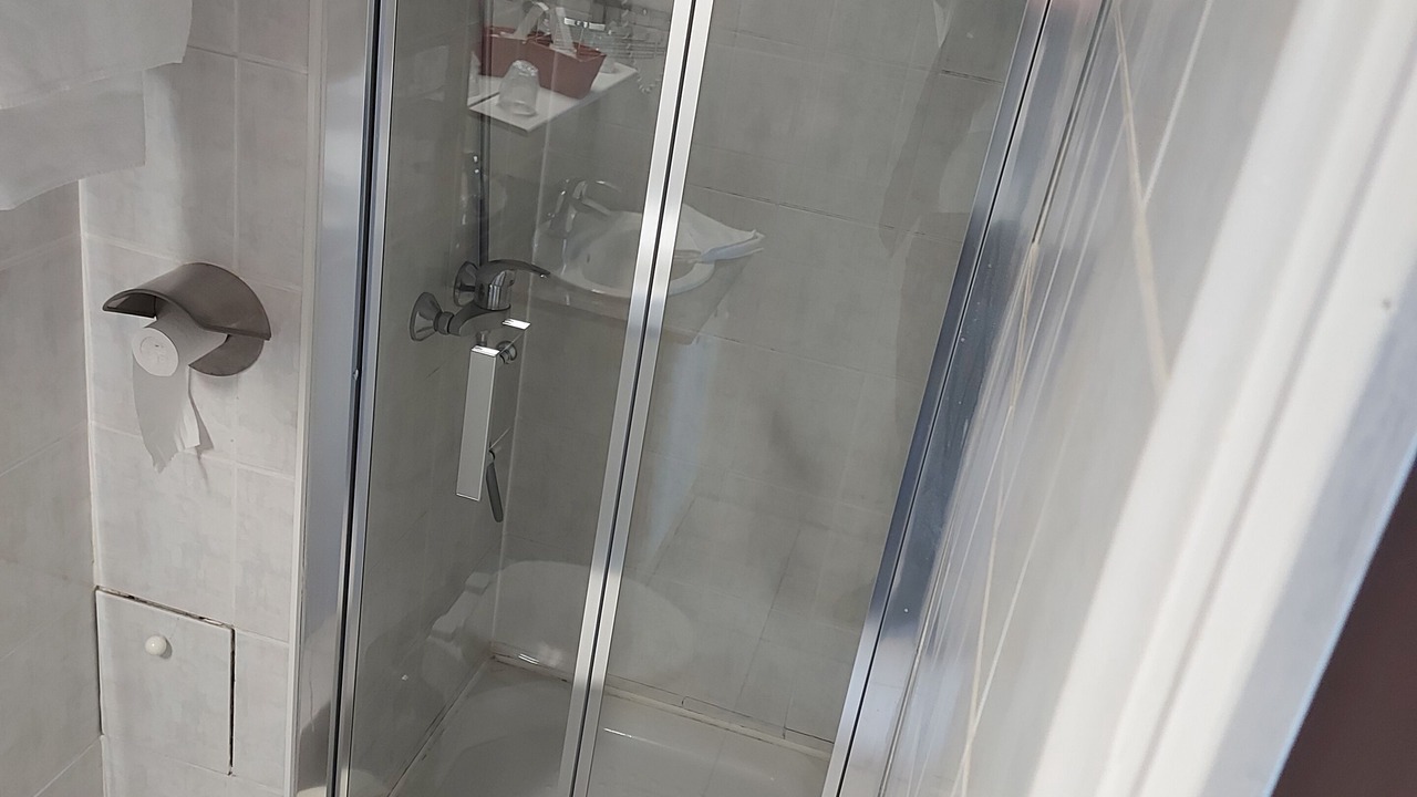 Photo of Bathroom in Albert