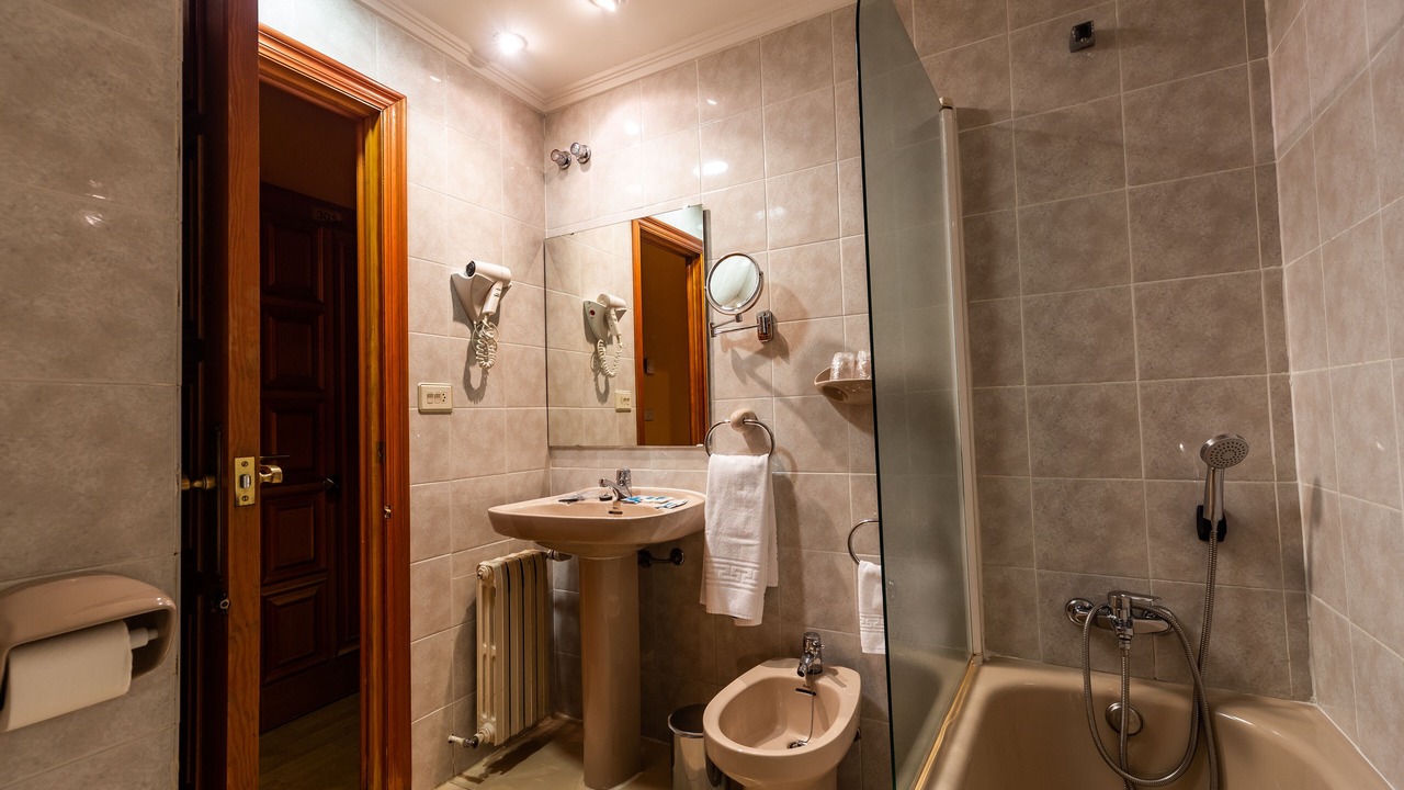 Photo of Bathroom in Rubielos de Mora