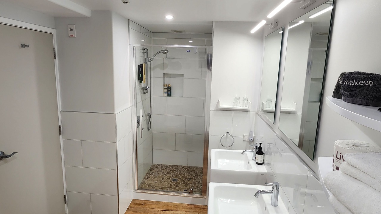 Photo of Bathroom in Russell