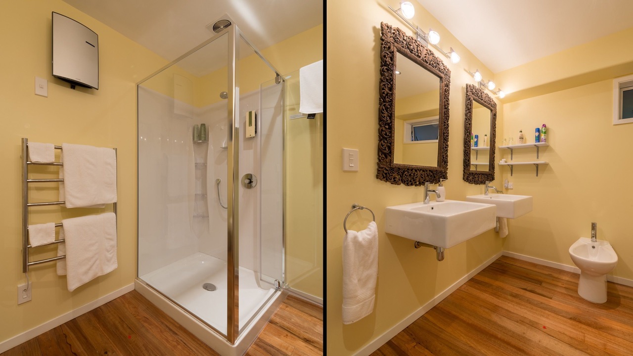 Photo of Bathroom in Russell