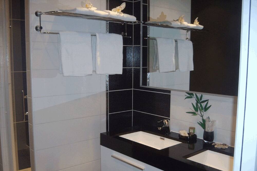 Photo of Bathroom in Verdun