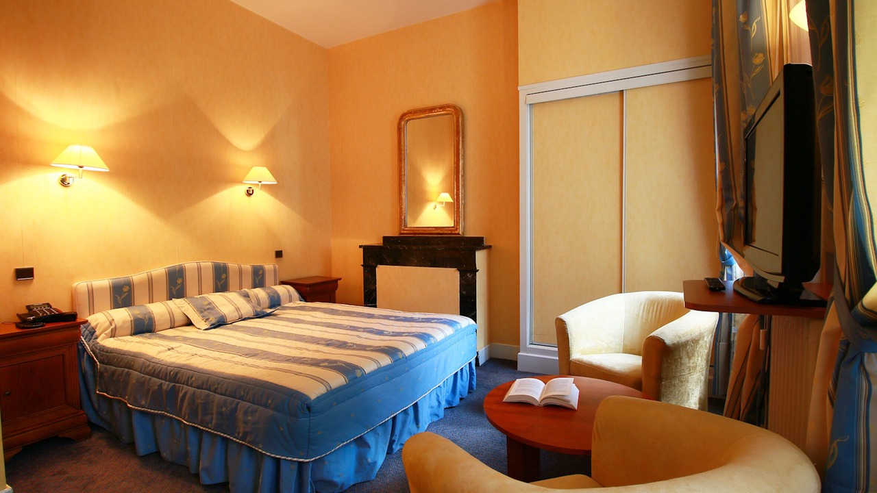 Photo of Bedroom in Bagneres-de-Luchon