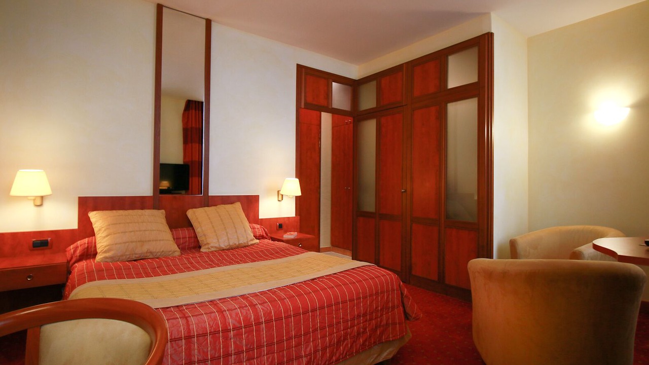 Photo of Bedroom in Bagneres-de-Luchon