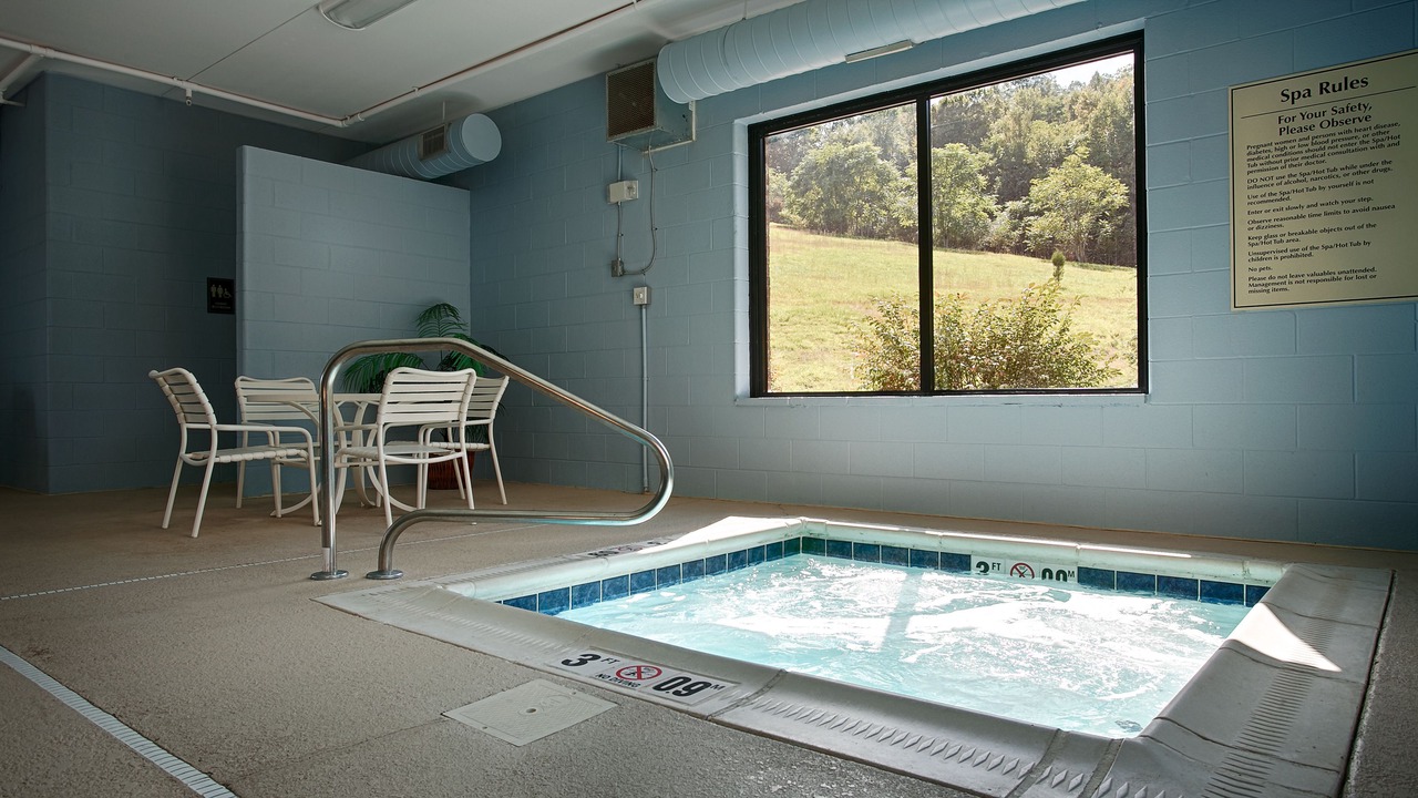 Photo of Others in Louisa